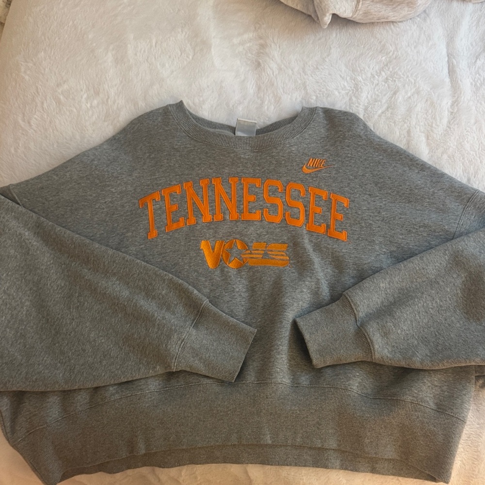 Cropped Nike VOLS crewneck
